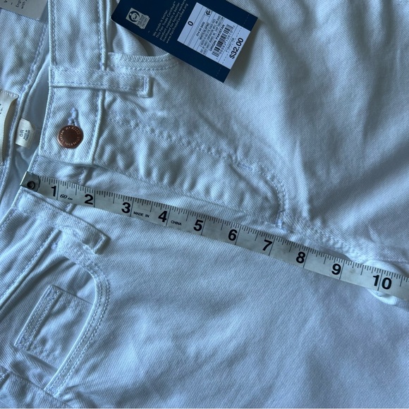 NWT Universal Thread White Vintage Ankle Jeans - Picture 9 of 9